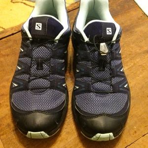 Salomon women's trail running sneakers 8.5